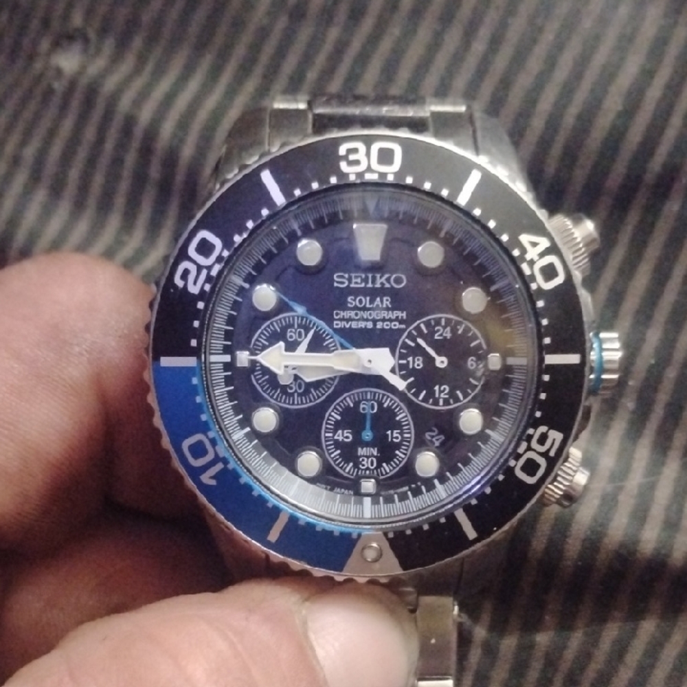 Seiko Solar Chronograph divers 200m with Blue and Black Bezel